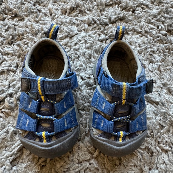 Keen Newport H2 Size 4 - Picture 2 of 7